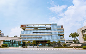 集团喜讯丨PG游戏模拟器连续四年荣获“游乐界·金冠奖”